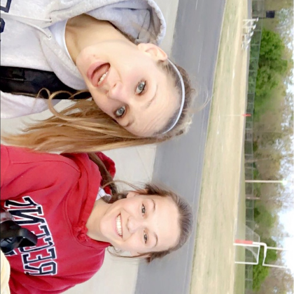 Meet your Posher, Lydia